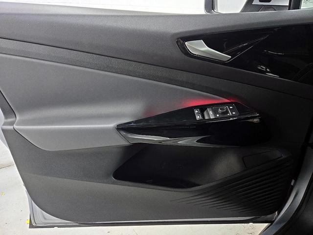 Photo of 2022 Gray Volkswagen ID.4