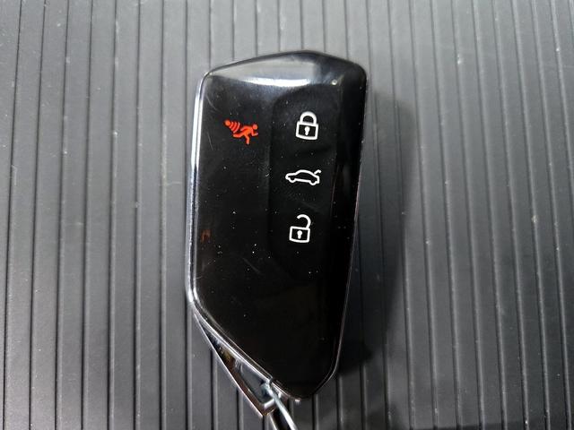 Photo of 2022 Gray Volkswagen ID.4