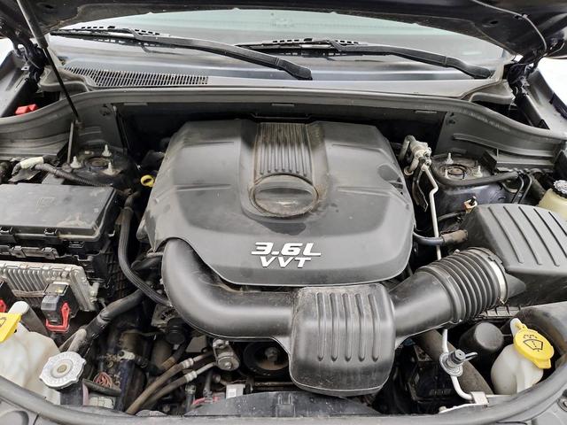 Photo of 2014 Blue Jeep Grand Cherokee