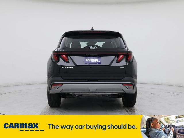 Photo of 2025 Black Hyundai TUCSON