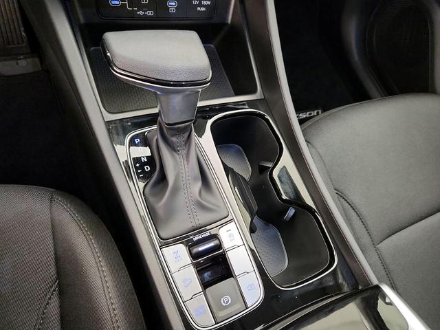 Photo of 2025 Black Hyundai TUCSON