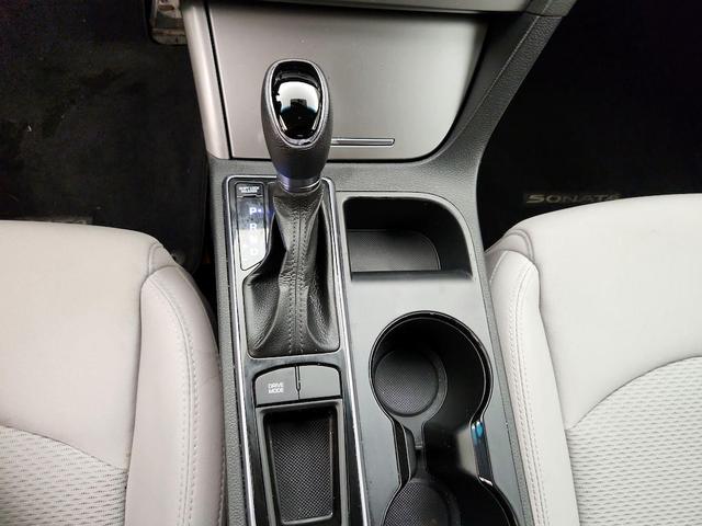 Photo of 2016 Red Hyundai SONATA