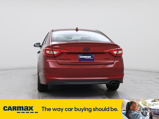 Photo of 2016 Red Hyundai SONATA