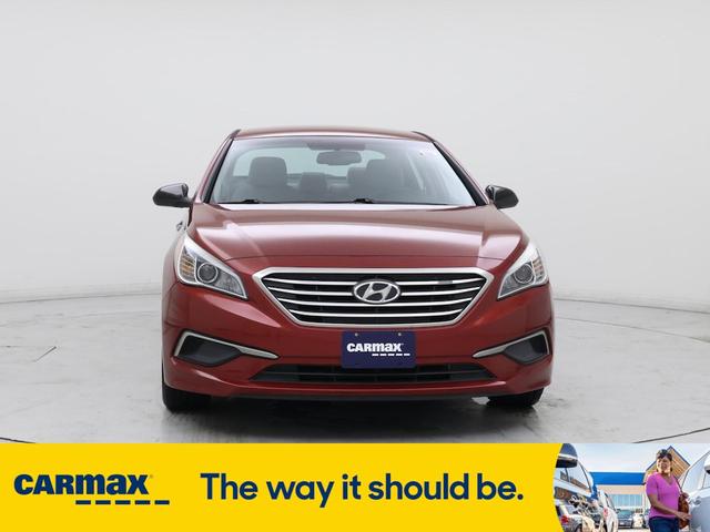 Photo of 2016 Red Hyundai SONATA