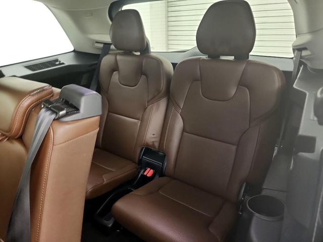Photo of 2018 White Volvo XC90