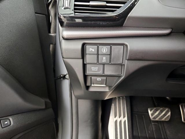 Photo of 2025 Gray Acura RDX