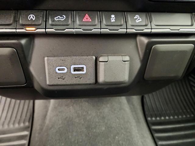 Photo of 2021 Blue Chevrolet Silverado 1500