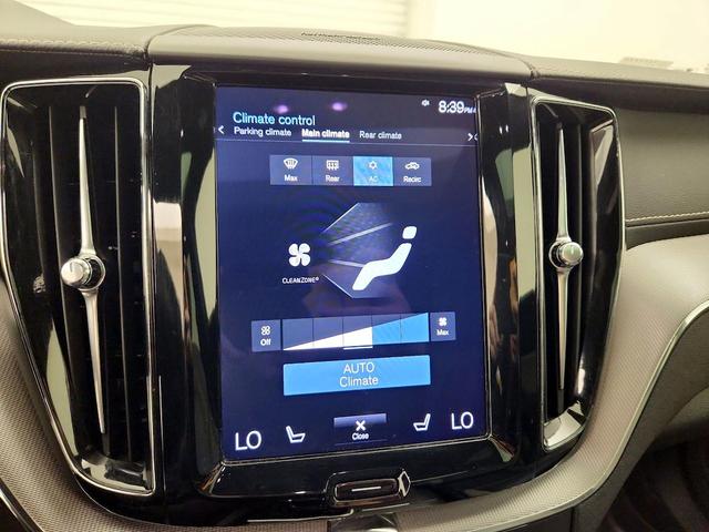 Photo of 2021 White Volvo XC60