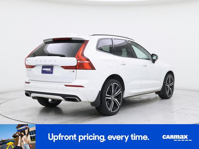 Photo of 2021 White Volvo XC60