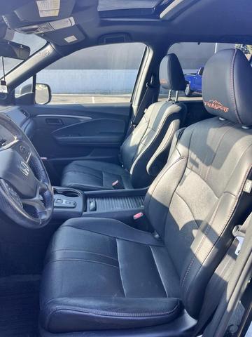Photo of 2022 Crystal Black Pearl Honda Passport