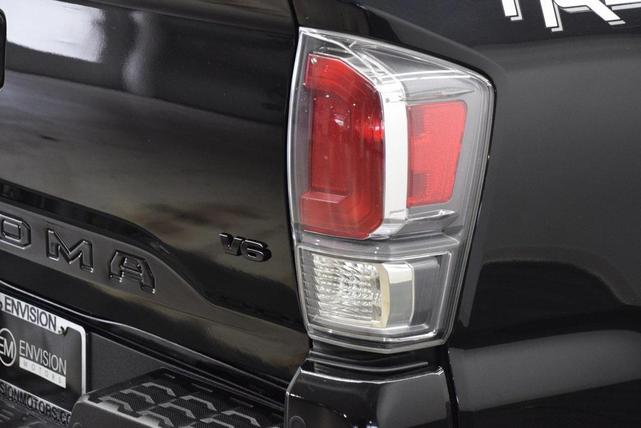 Photo of 2022 Midnight Black Metallic Toyota Tacoma