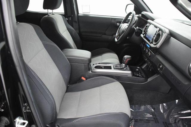 Photo of 2022 Midnight Black Metallic Toyota Tacoma
