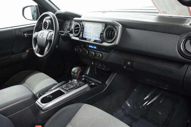 Photo of 2022 Midnight Black Metallic Toyota Tacoma