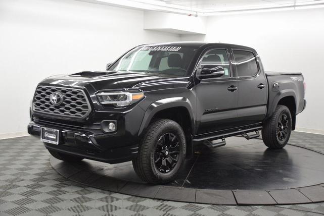 Photo of 2022 Midnight Black Metallic Toyota Tacoma