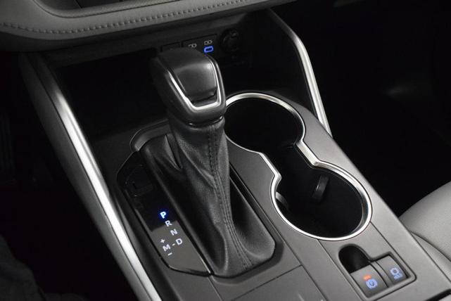 Photo of 2022 Magnetic Gray Metallic Toyota Highlander