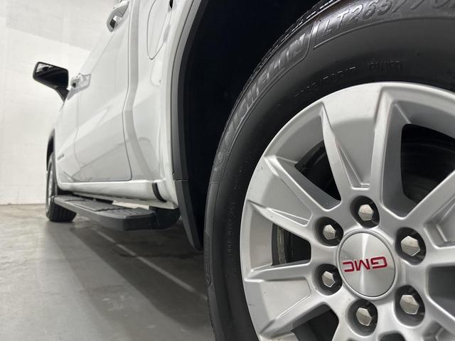 Photo of 2021 Summit White GMC Sierra 1500