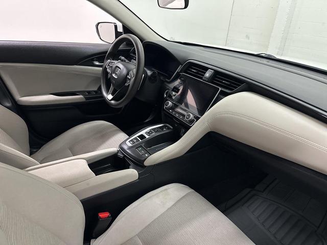 Photo of 2022 White Honda Insight