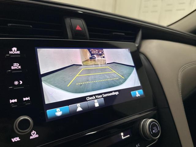 Photo of 2022 White Honda Insight