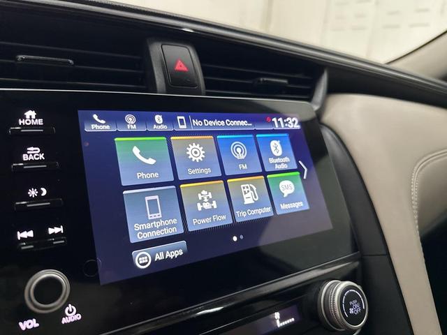 Photo of 2022 White Honda Insight