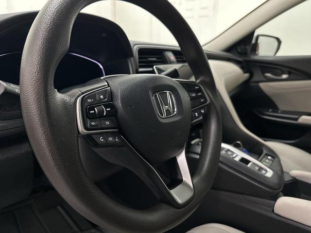 Photo of 2022 White Honda Insight