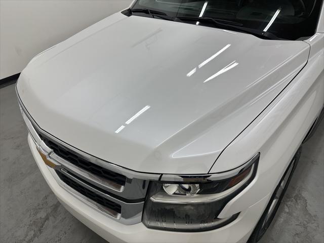 Photo of 2017 Iridescent Pearl Tricoat Chevrolet Tahoe