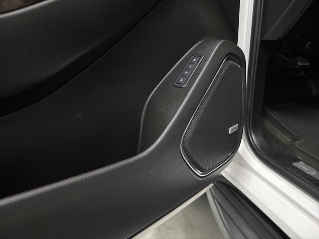Photo of 2017 Iridescent Pearl Tricoat Chevrolet Tahoe