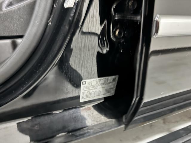 Photo of 2017 Onyx Black GMC Yukon XL
