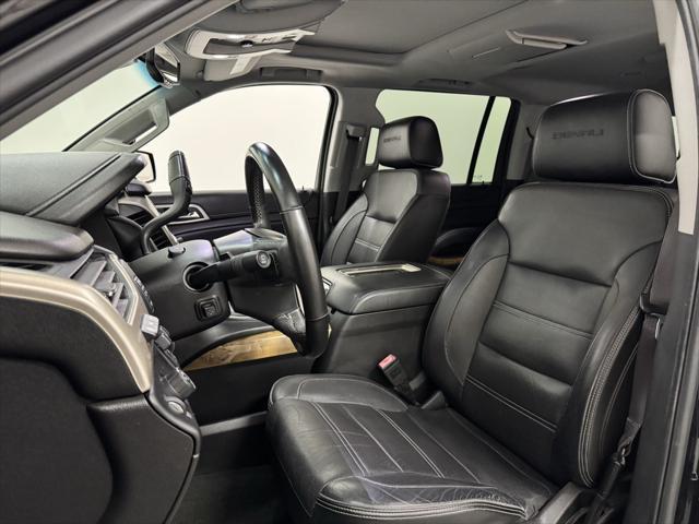 Photo of 2017 Onyx Black GMC Yukon XL
