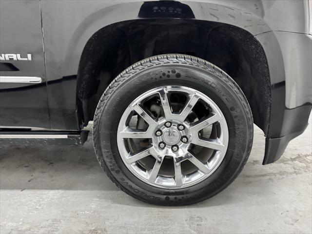Photo of 2017 Onyx Black GMC Yukon XL