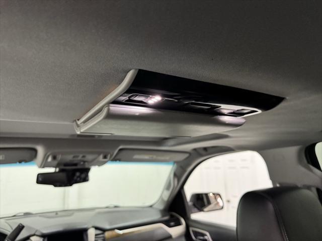 Photo of 2017 Onyx Black GMC Yukon XL