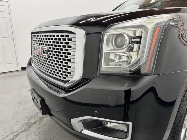 Photo of 2017 Onyx Black GMC Yukon XL
