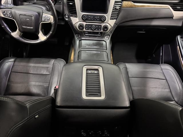 Photo of 2017 Onyx Black GMC Yukon XL