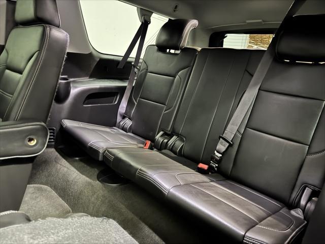 Photo of 2017 Onyx Black GMC Yukon XL