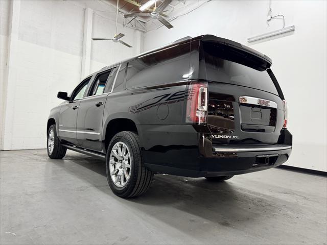 Photo of 2017 Onyx Black GMC Yukon XL