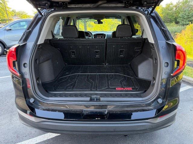 Photo of 2022 Ebony Twilight Metallic GMC Terrain