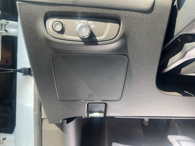 Photo of 2025 Summit White Buick Encore GX
