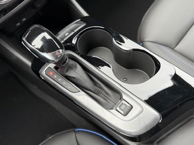 Photo of 2025 Ocean Blue Metallic Buick Envista