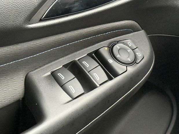 Photo of 2025 Ocean Blue Metallic Buick Envista