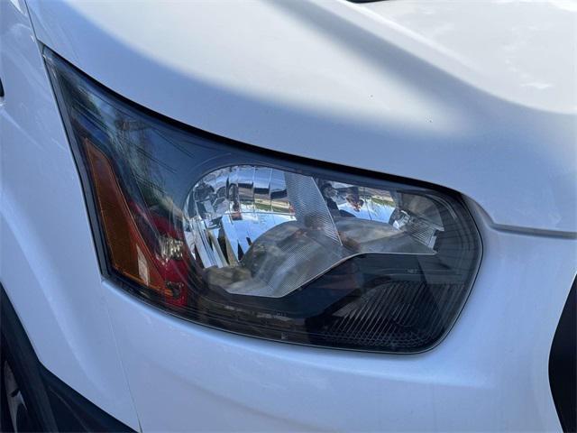 Photo of 2023 Oxford White Ford Transit-250