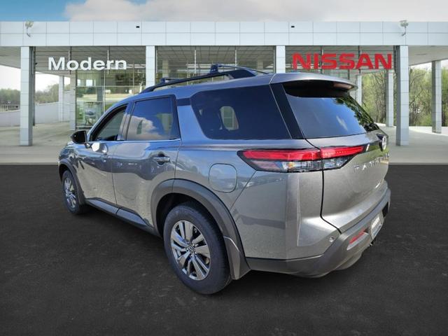Photo of 2025 Gun Metallic Nissan Pathfinder
