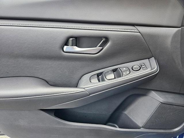 Photo of 2025 Electric Blue Metallic Nissan Sentra