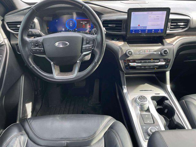 Photo of 2020 Magnetic Metallic Ford Explorer