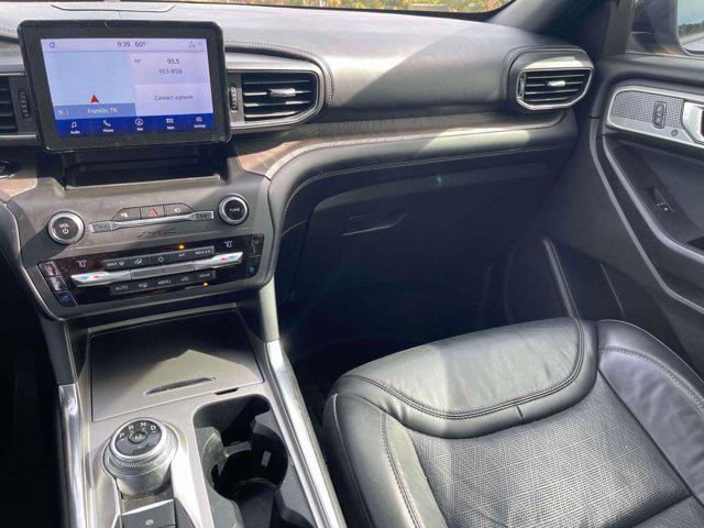 Photo of 2020 Magnetic Metallic Ford Explorer