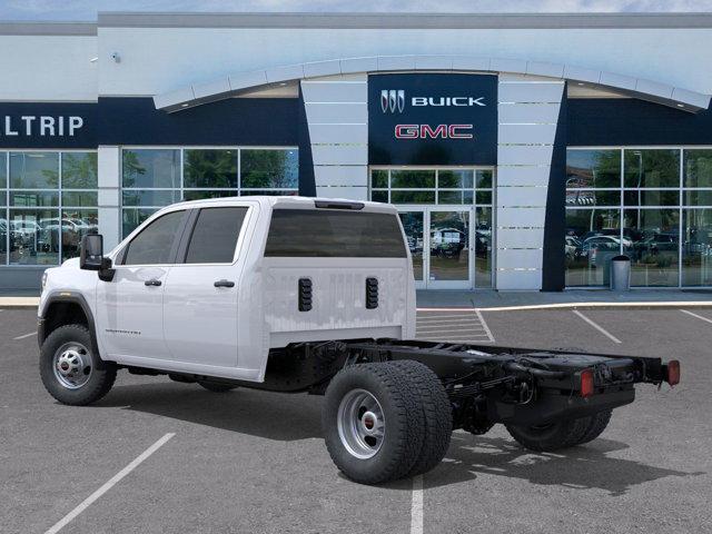 Photo of 2025 Summit White GMC Sierra 3500