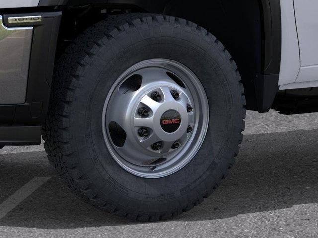 Photo of 2025 Summit White GMC Sierra 3500