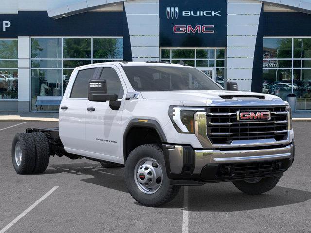 Photo of 2025 Summit White GMC Sierra 3500