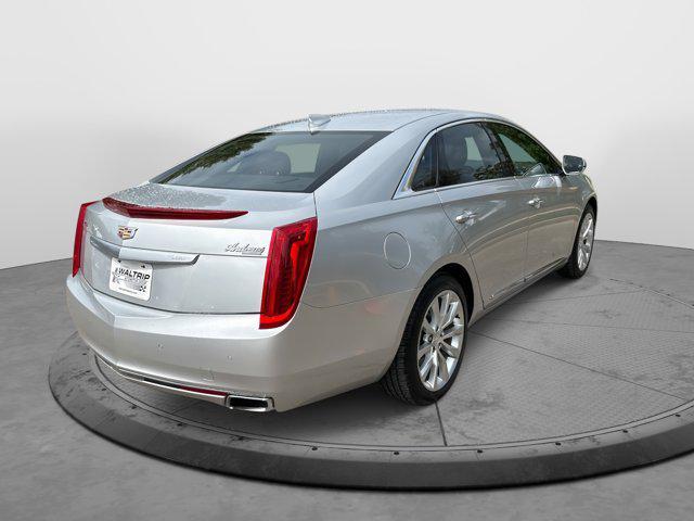 Photo of 2016 Radiant Silver Metallic Cadillac XTS