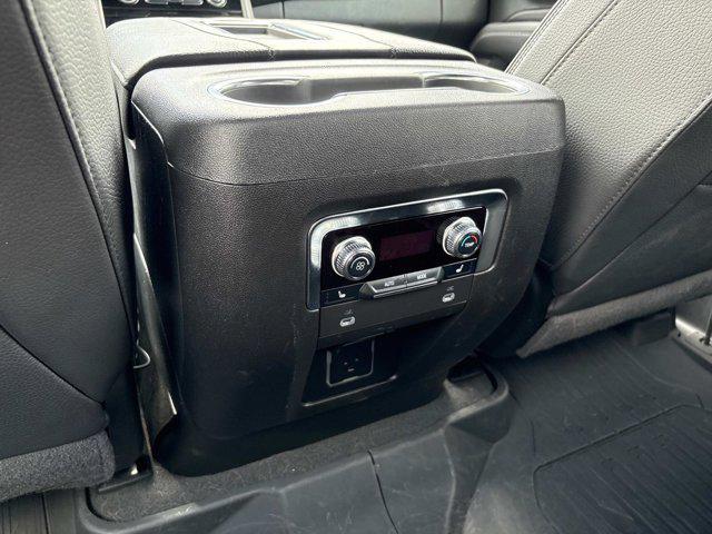 Photo of 2024 Onyx Black GMC Yukon XL