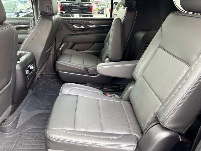 Photo of 2024 Onyx Black GMC Yukon XL