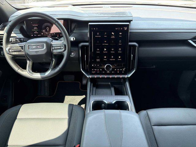 Photo of 2024 White Frost Tricoat GMC Acadia